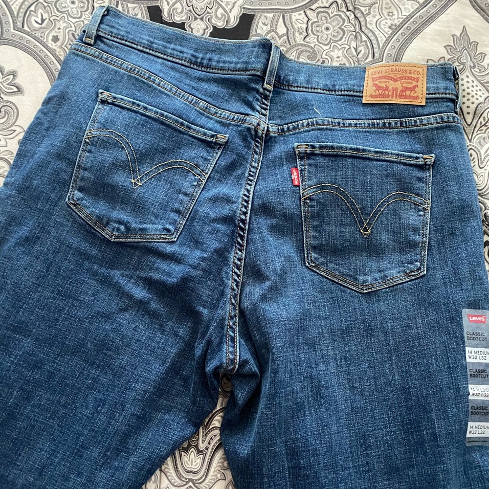 Classic bootcut Levi’s
